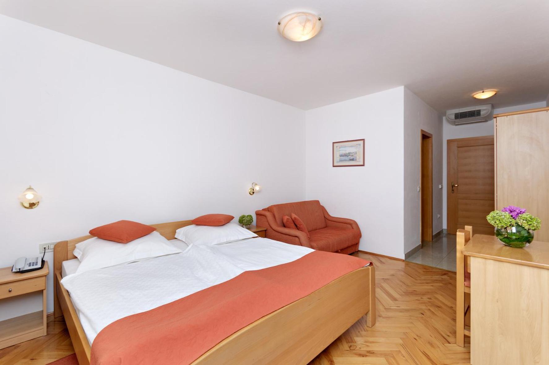 Hotel Epario Lopar Exteriör bild
